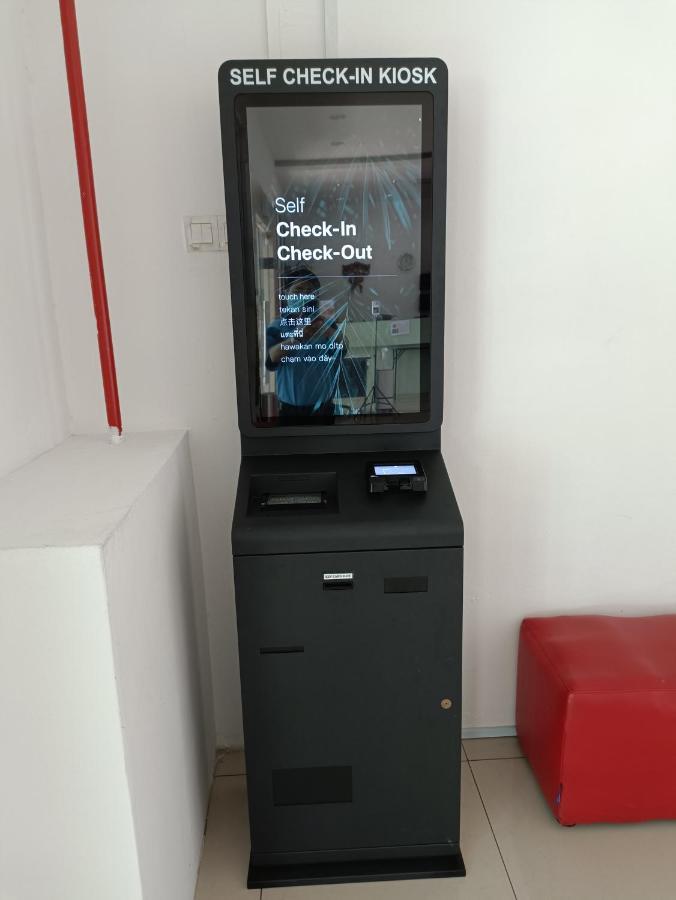 麦卡利斯特路格兰德酒店 乔治敦 外观 照片