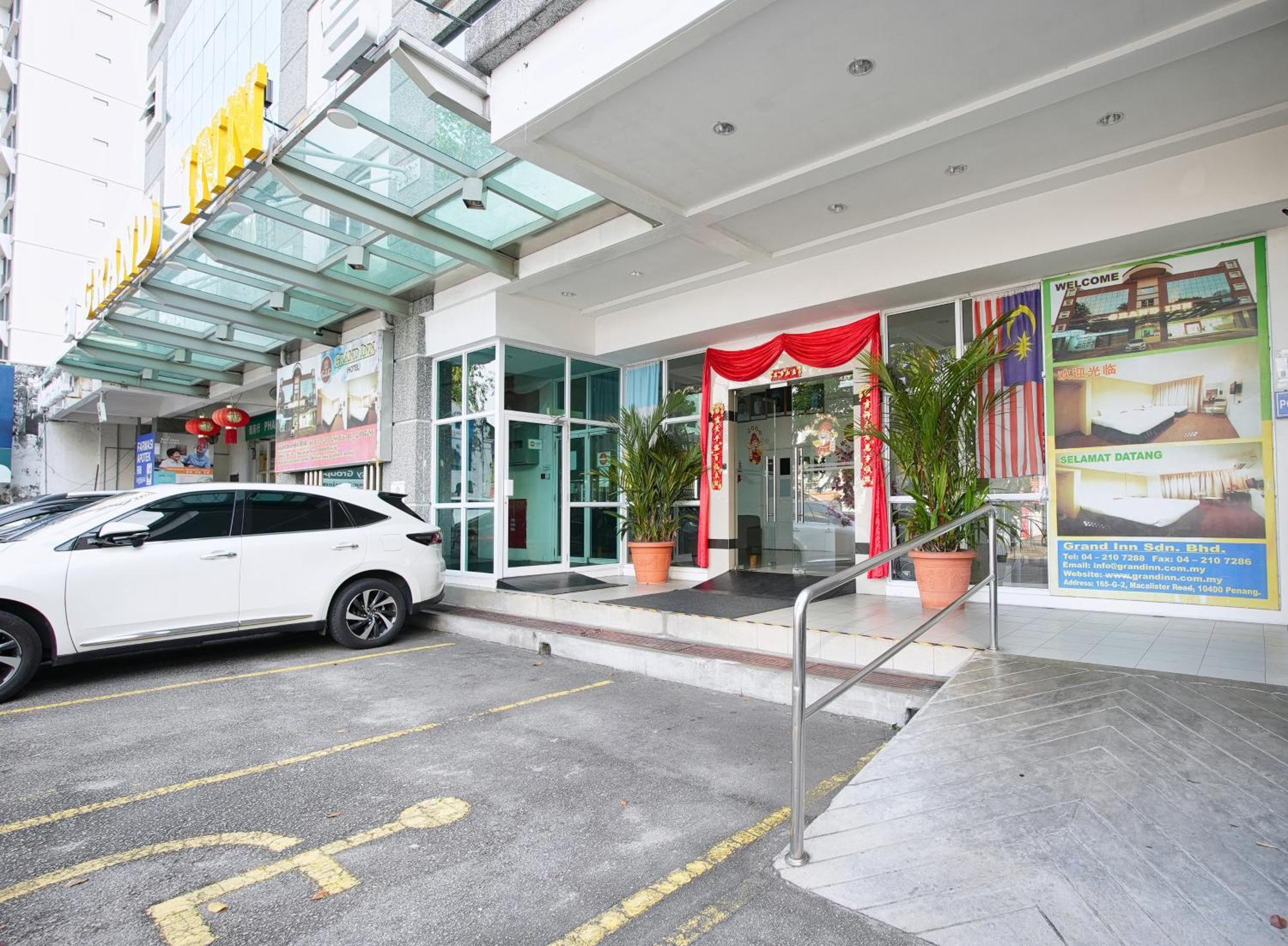 麦卡利斯特路格兰德酒店 乔治敦 外观 照片