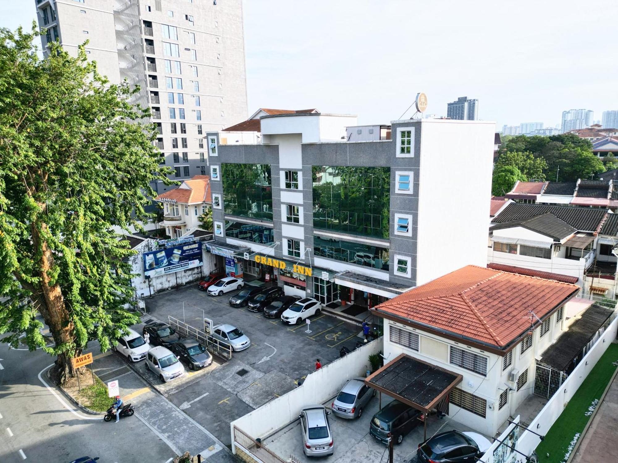 麦卡利斯特路格兰德酒店 乔治敦 外观 照片