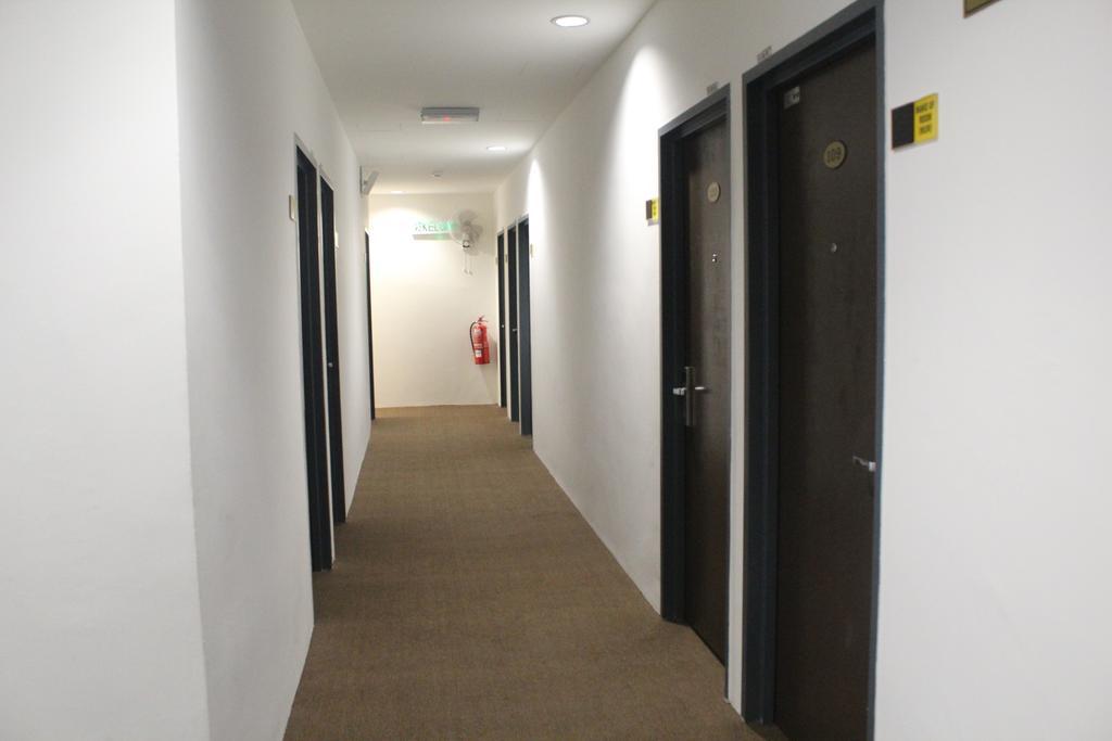 麦卡利斯特路格兰德酒店 乔治敦 外观 照片